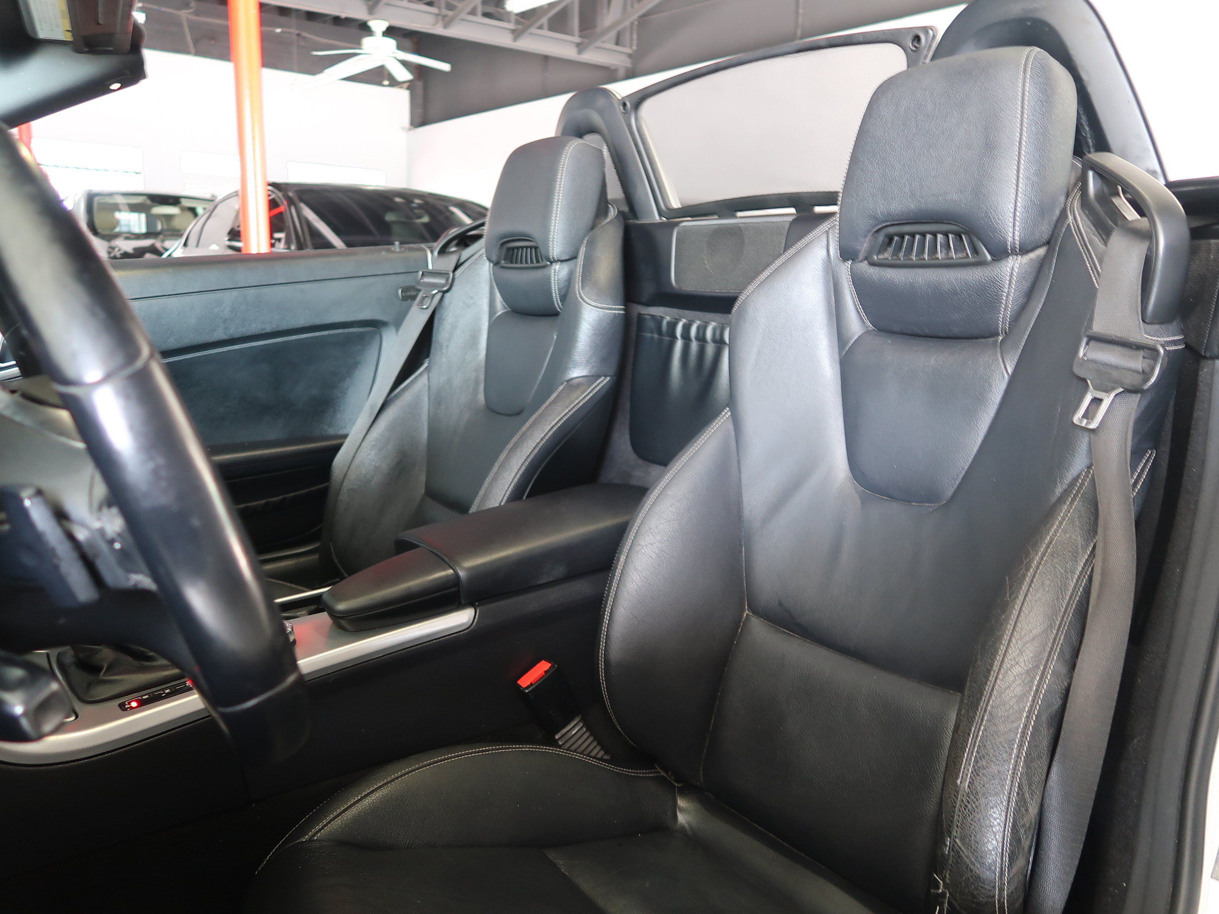 Used 2012 Mercedes-Benz SLK 350 image 12