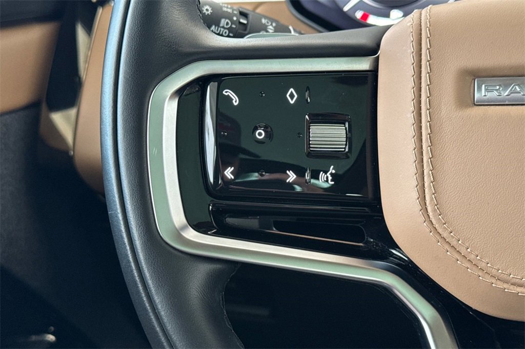 Used 2023 Land Rover Range Rover Sport SE image 29