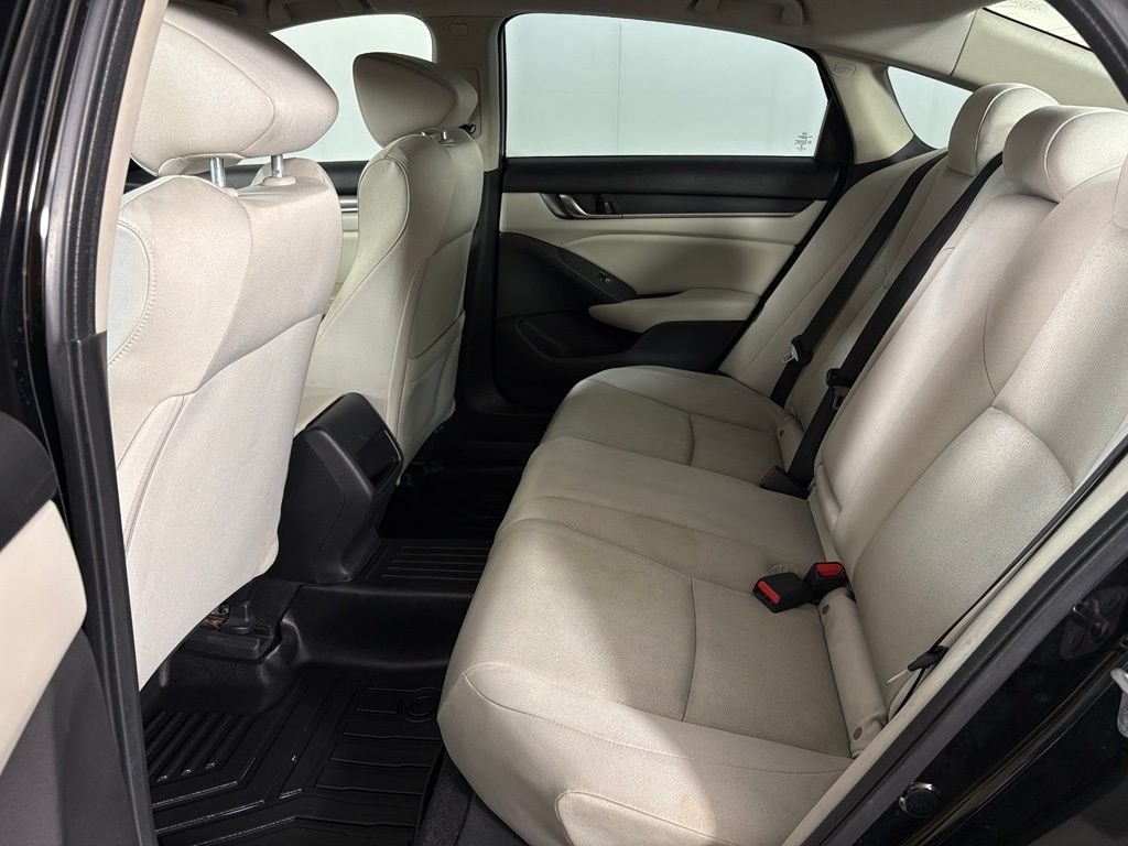 Used 2018 Honda Accord LX image 34