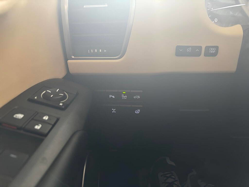 Used 2015 Lexus NX 200t AWD image 10