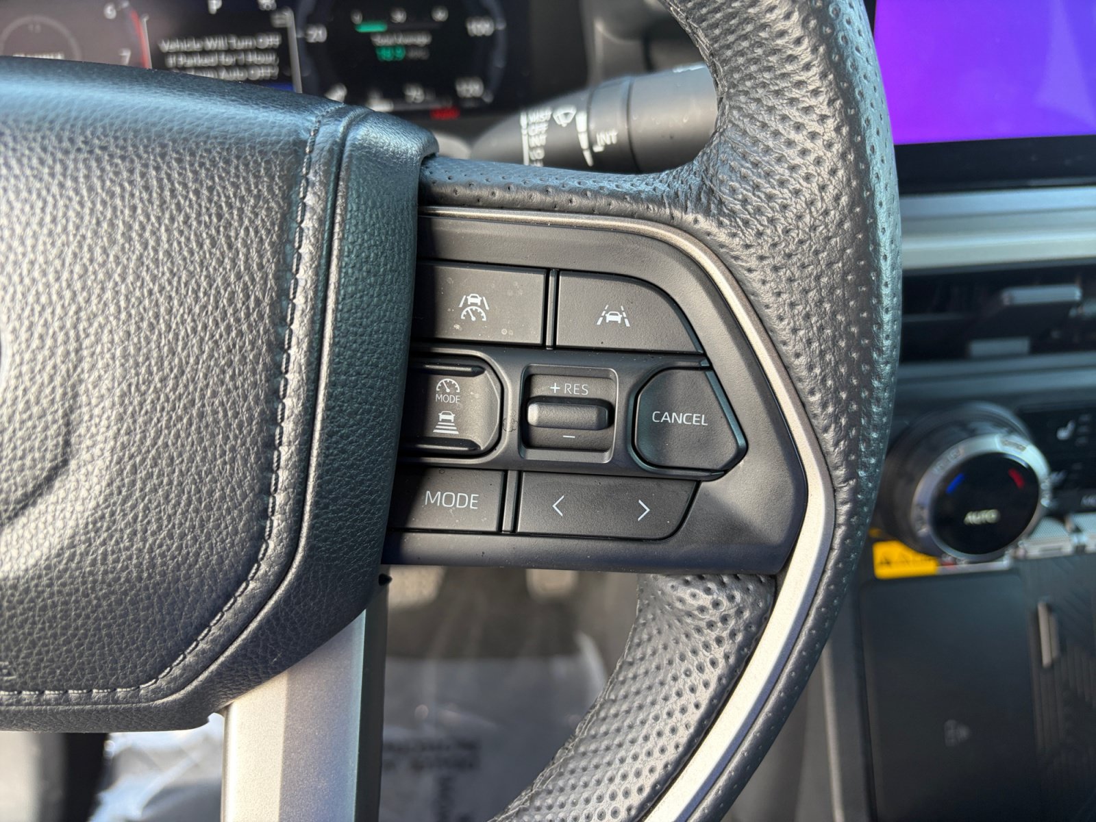 Used 2024 Toyota Tacoma TRD Off-Road w/ TRD Off Road Premium Package AWD/4WD image 15