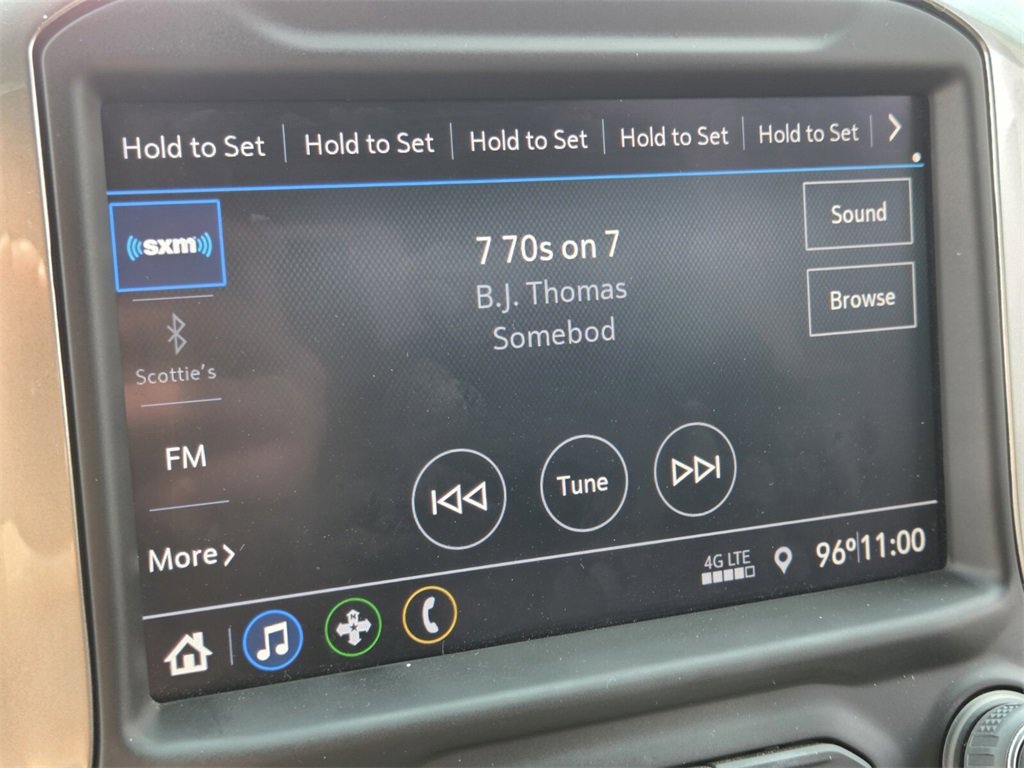 Used 2022 Chevrolet Silverado 1500 LT image 18