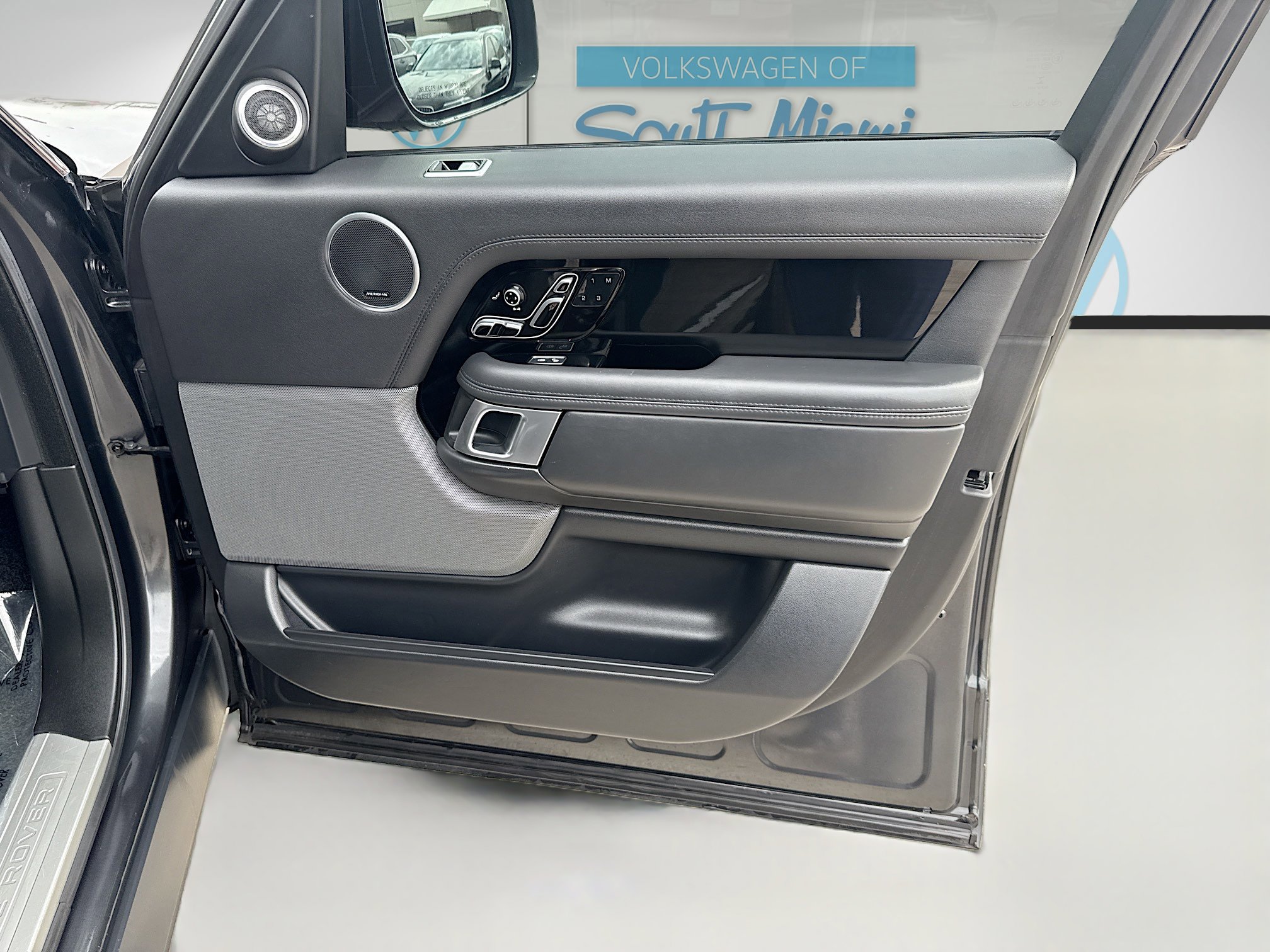 Used 2019 Land Rover Range Rover Supercharged AWD/4WD image 34