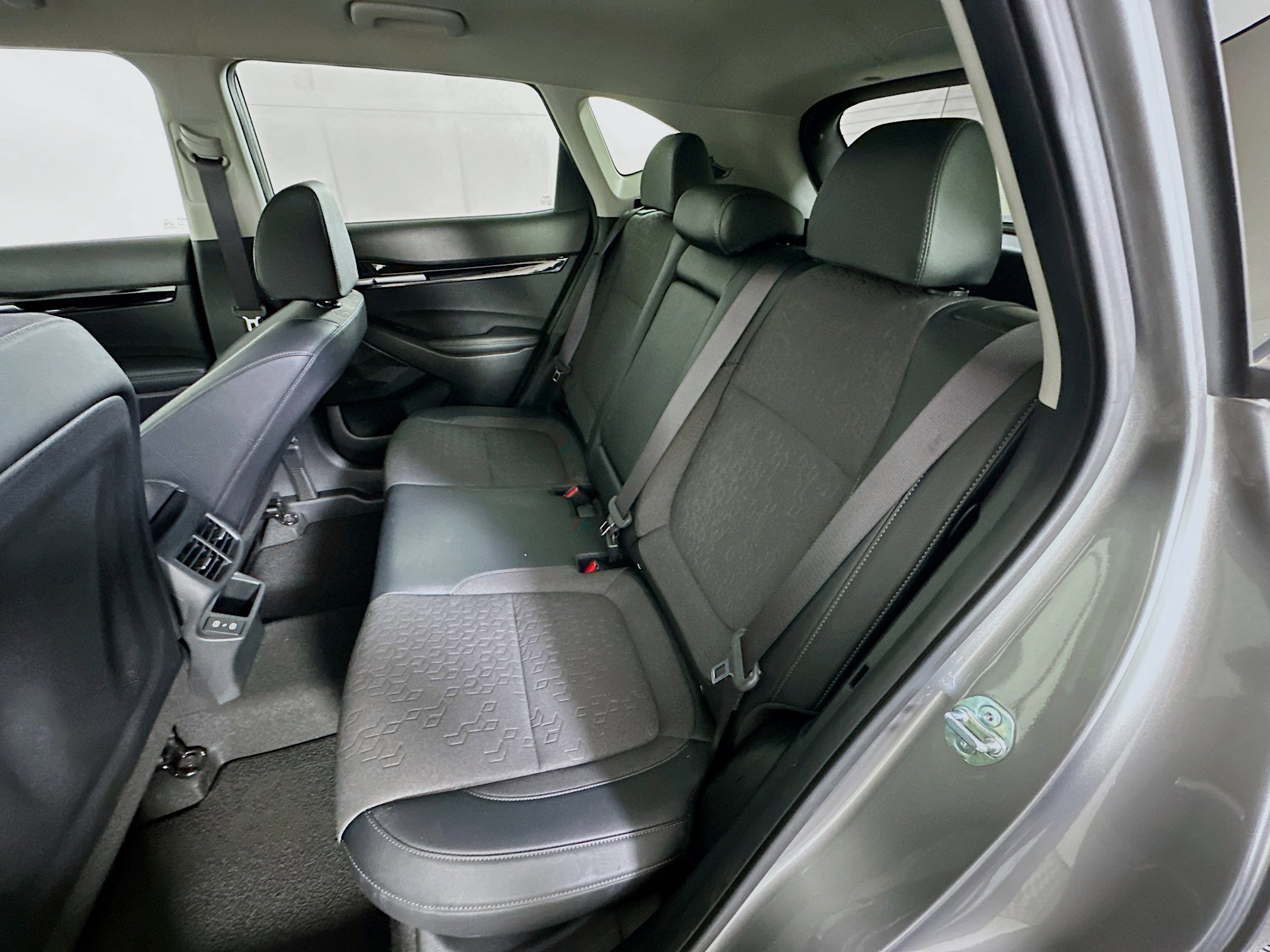 Used 2025 Kia Seltos S image 27