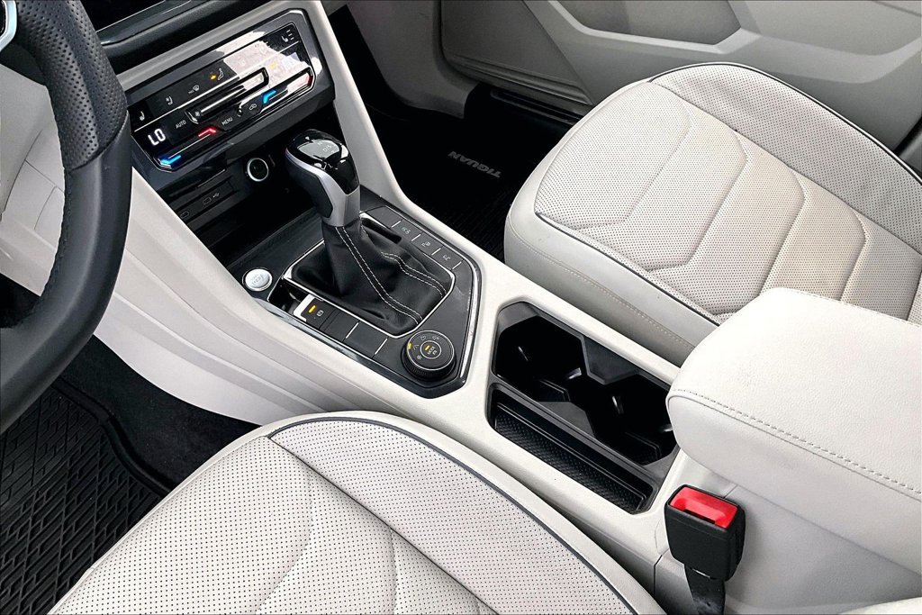 Used 2024 Volkswagen Tiguan SEL R-Line AWD/4WD image 18