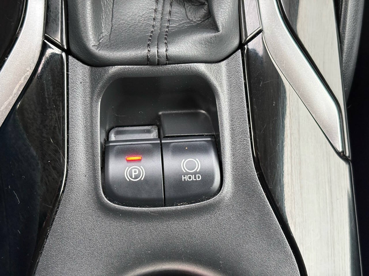 Used 2022 Toyota Corolla LE w/ Premium Interior Package FWD image 41