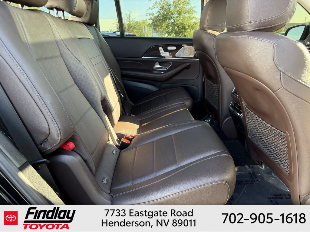 Used 2022 Mercedes-Benz GLS 450 4MATIC image 13