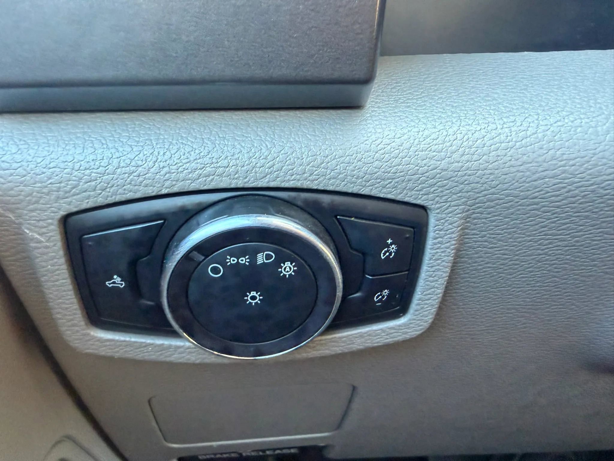 Used 2017 Ford F250 XLT AWD/4WD image 19
