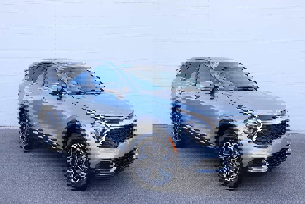 Used 2023 Kia Sportage LX