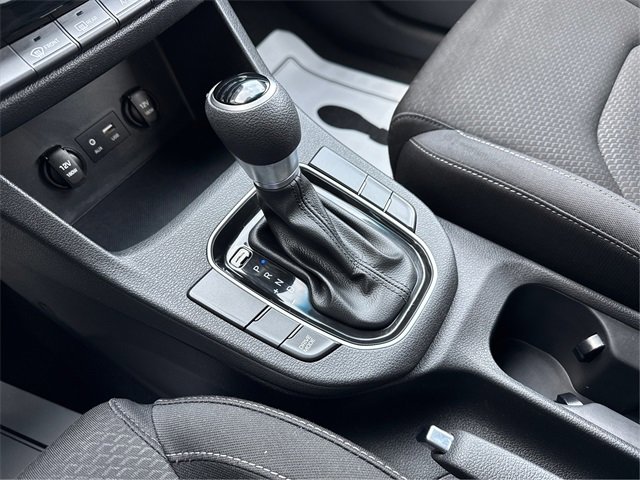 Used 2018 Hyundai Elantra GT image 33