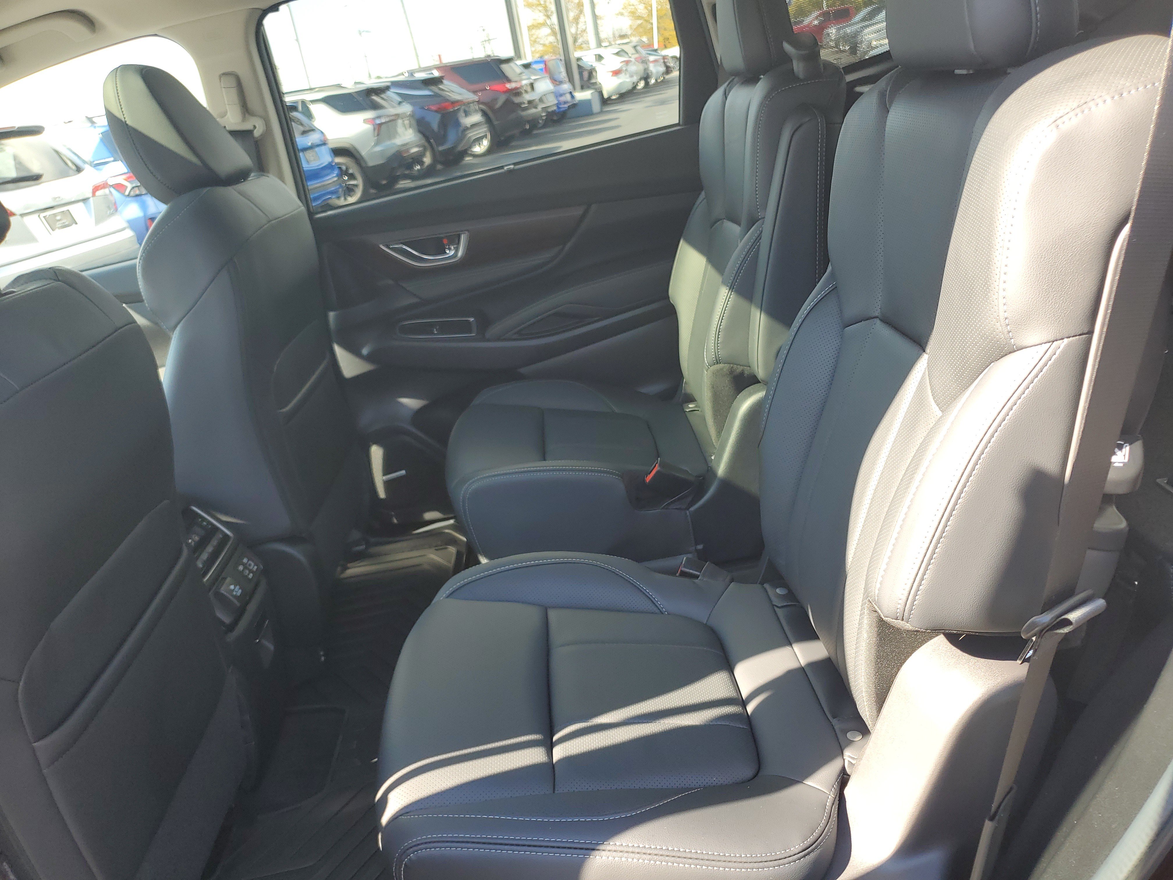 Used 2024 Subaru Ascent Touring w/ Popular Package #2 AWD/4WD image 13