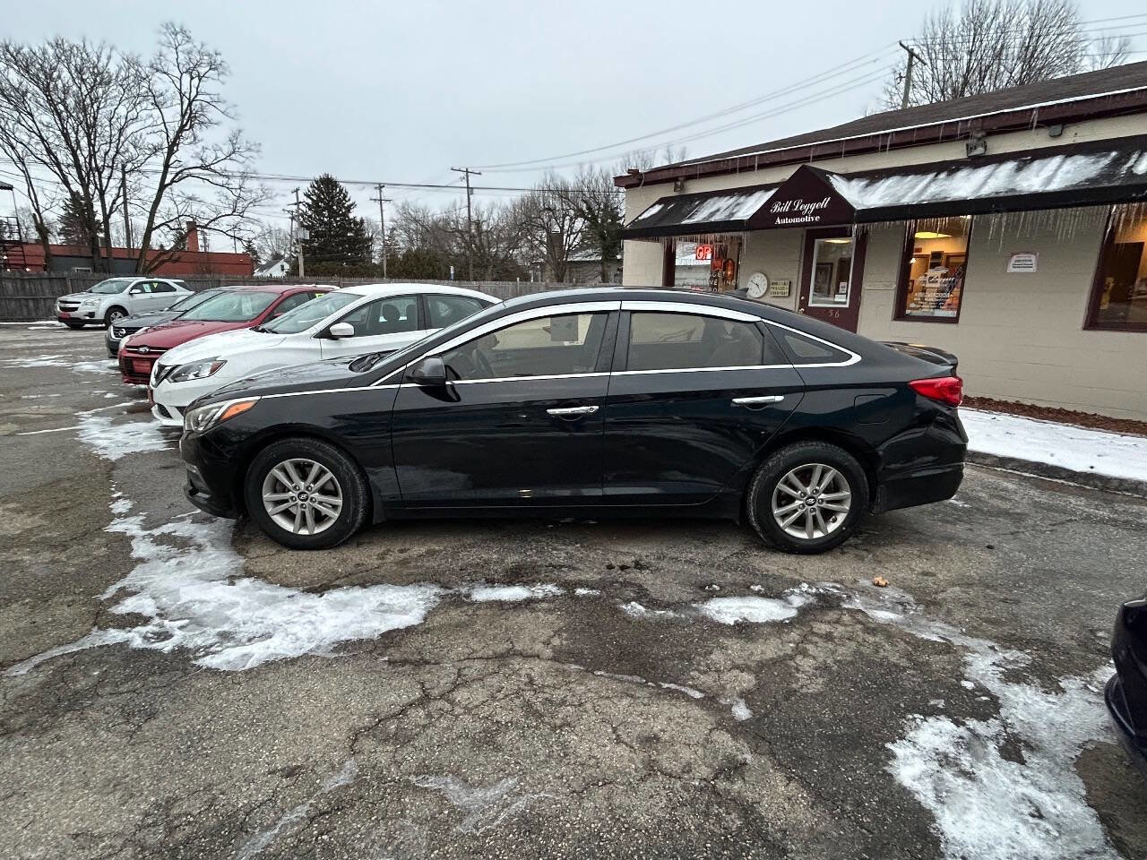 Used 2015 Hyundai Sonata SE w/ Option Group 09 image 4