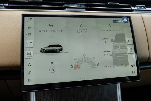 New 2026 Land Rover Range Rover SE AWD/4WD image 38