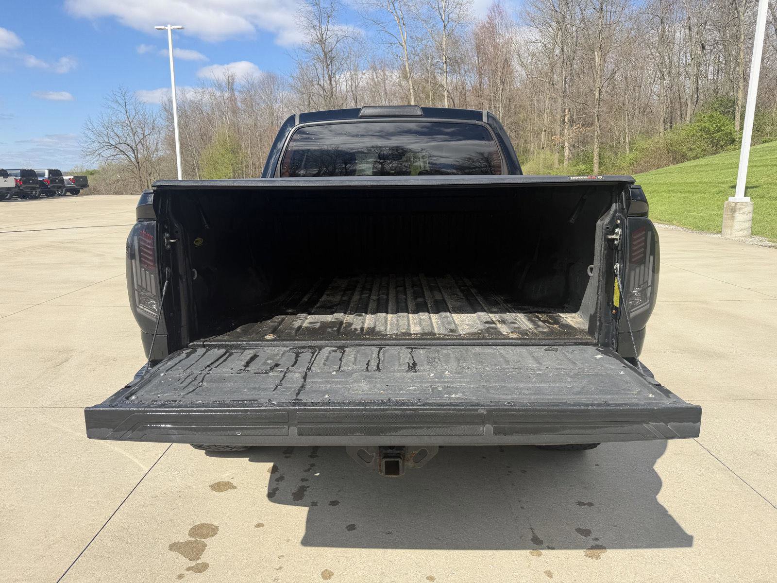 Used 2018 Toyota Tundra SR5 w/ TRD Off Road Package image 26