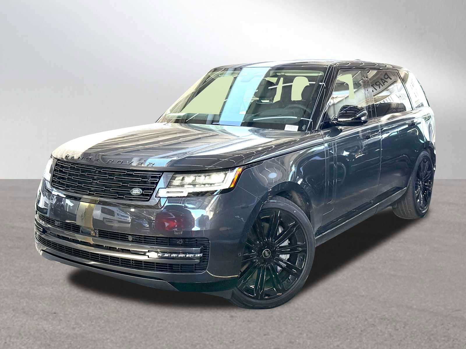 New 2025 Land Rover Range Rover Long Wheelbase SE image 3