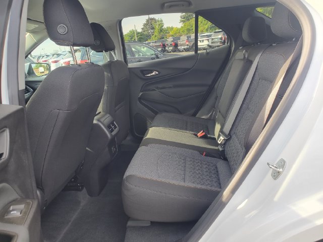 Certified 2024 Chevrolet Equinox LT w/ LPO, Floor Liner Package FWD image 13
