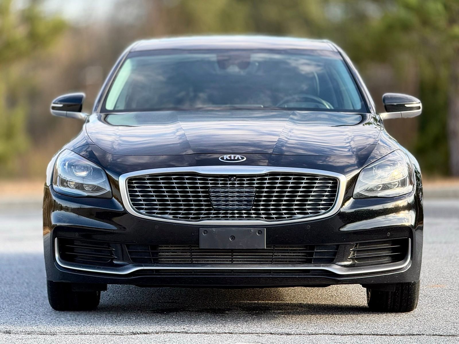 Used 2020 Kia K900 Luxury AWD/4WD image 2