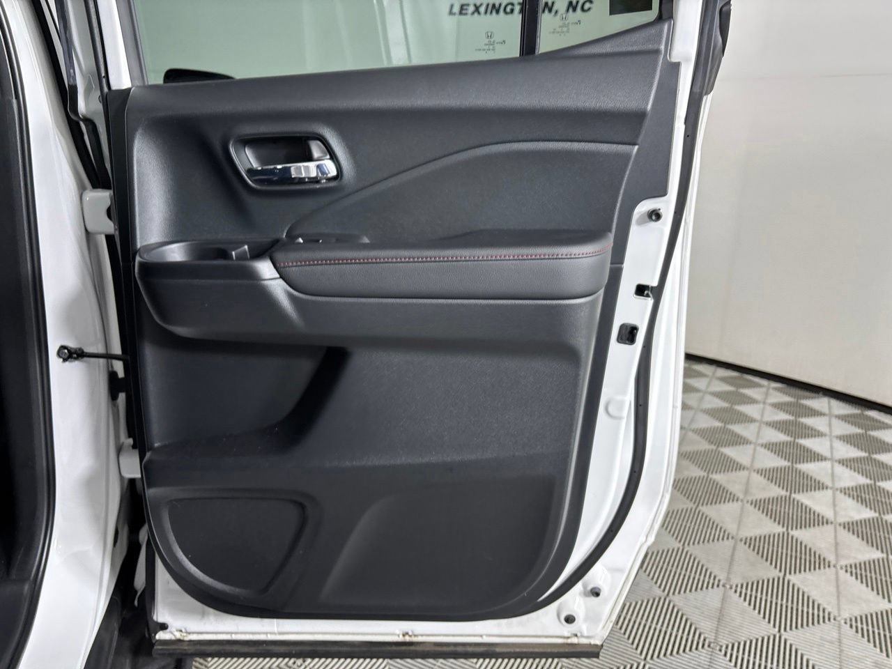 Used 2023 Honda Ridgeline Black Edition image 27