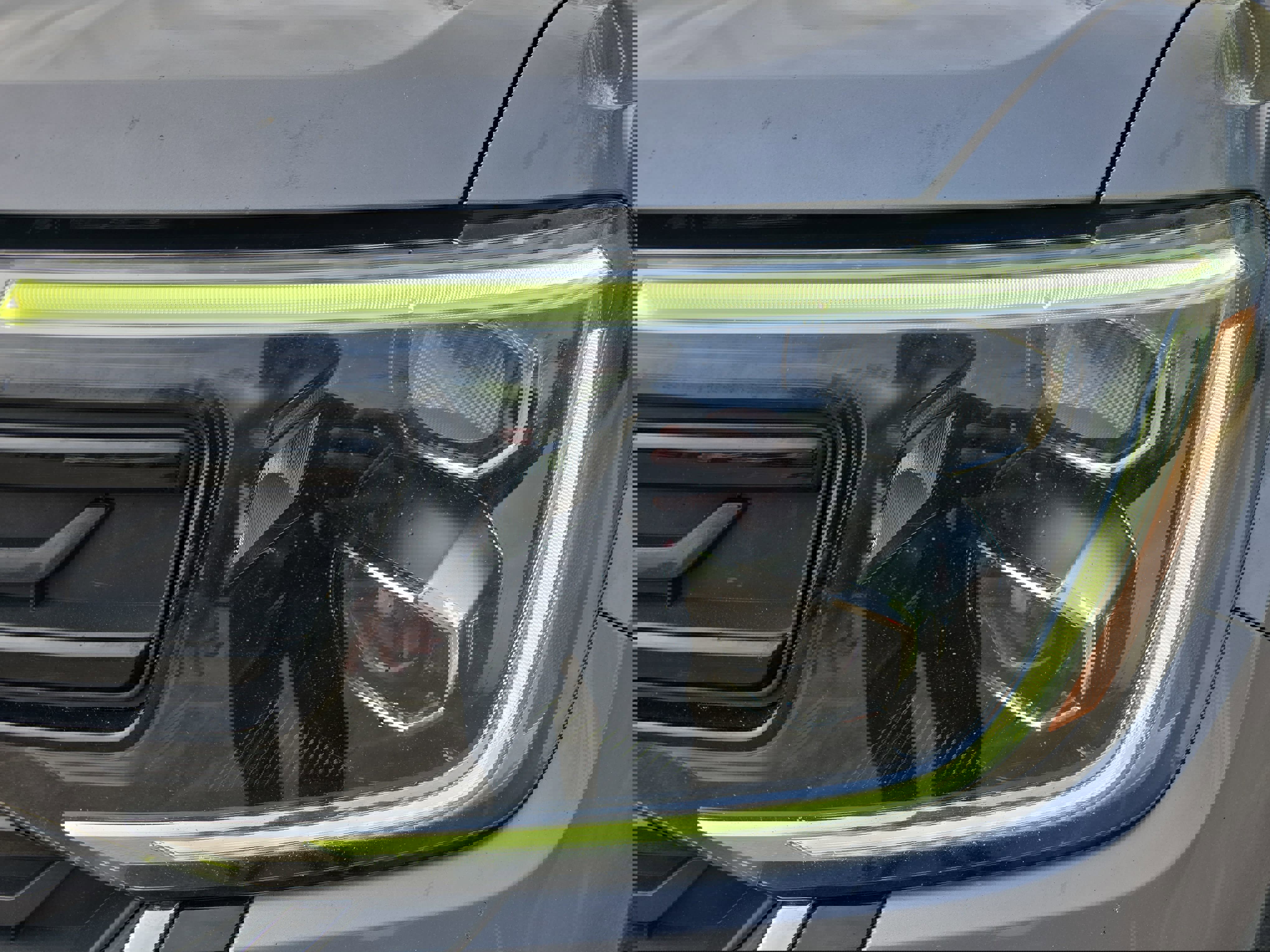 Used 2024 Volkswagen Atlas Cross Sport SE w/ Panoramic Sunroof Package image 33