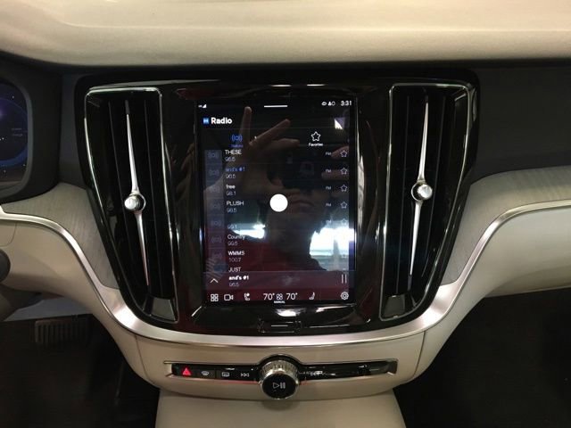 New 2024 Volvo S60 T8 Plus w/ Climate Package image 17