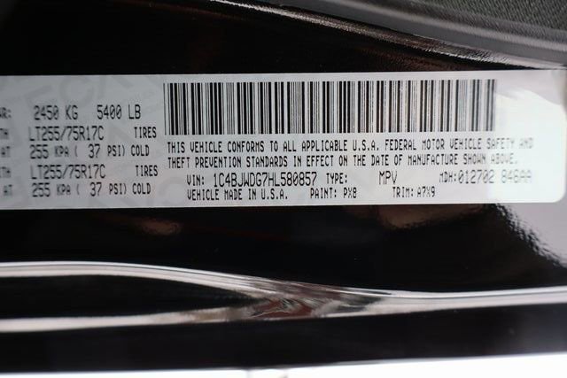 Used 2017 Jeep Wrangler Unlimited Willys image 44