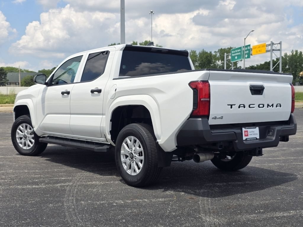 Certified 2024 Toyota Tacoma SR AWD/4WD image 13