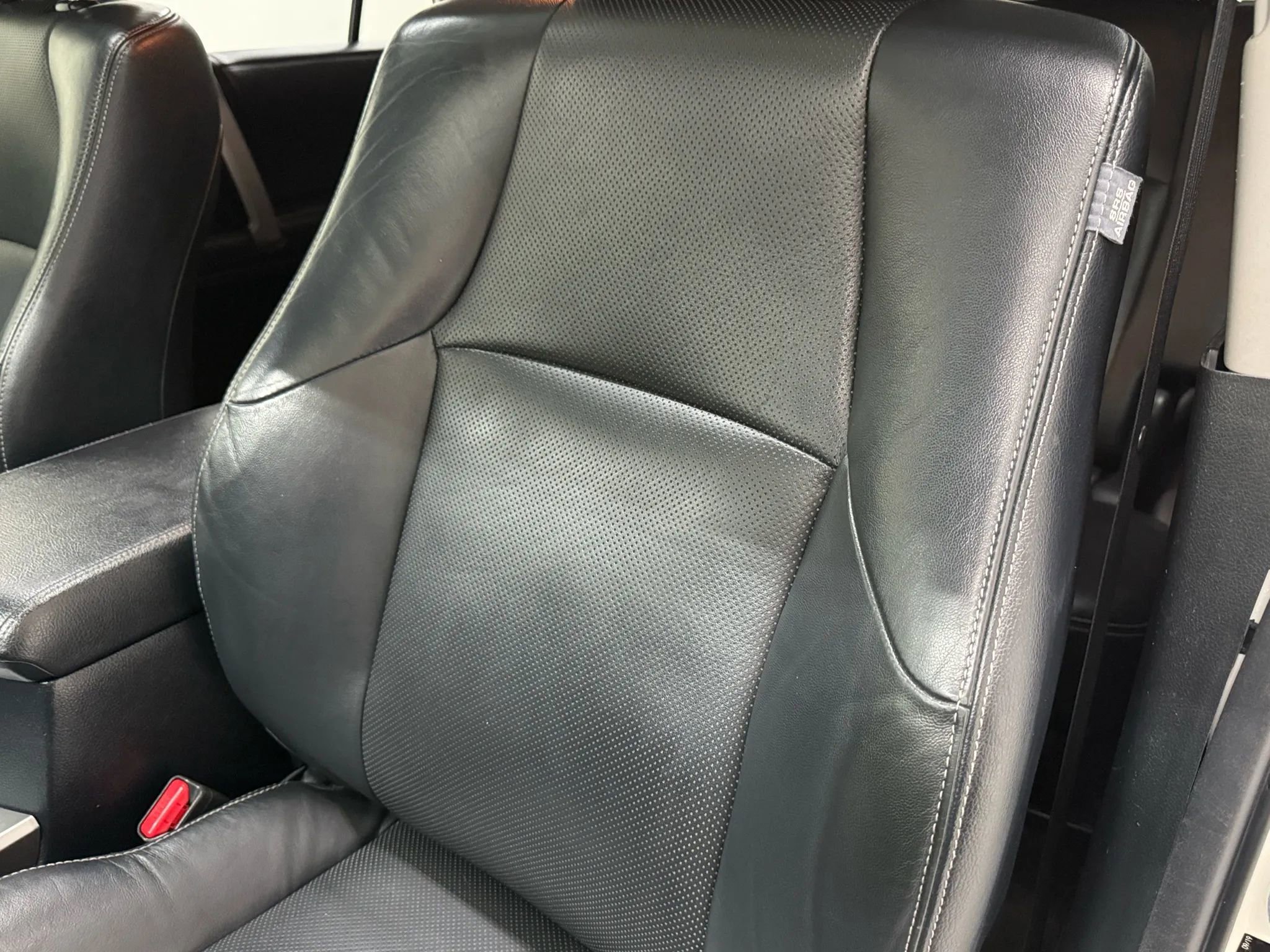 Used 2020 Toyota 4Runner Limited image 33