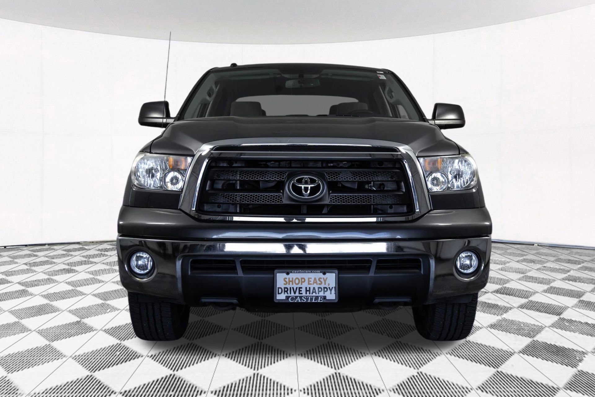 Used 2011 Toyota Tundra 4x4 CrewMax w/ SR5 Pkg image 12