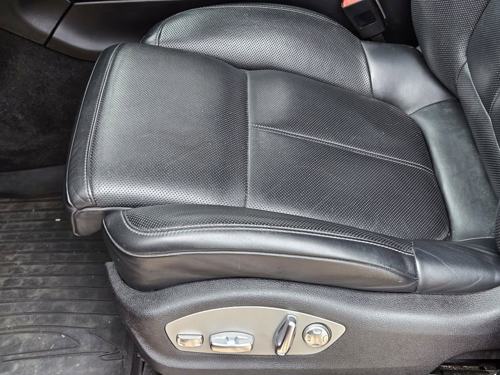 Used 2020 Porsche Macan S image 26