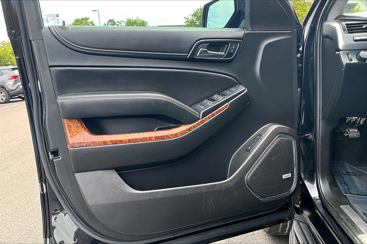 Used 2018 Chevrolet Suburban Premier AWD/4WD image 22