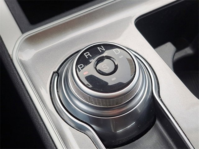 Used 2024 Ford Edge SEL image 17