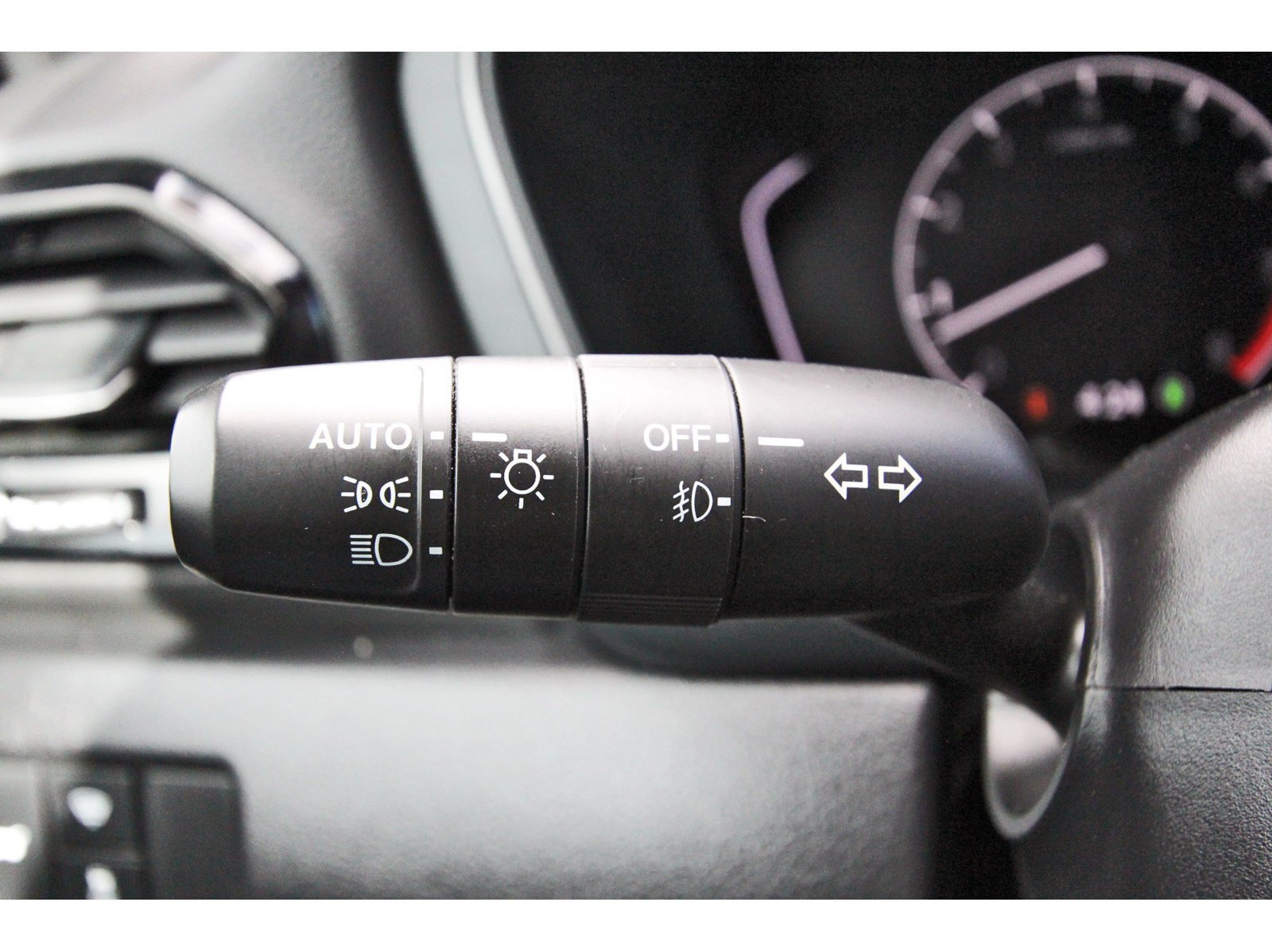 Used 2024 Honda Pilot TrailSport image 17
