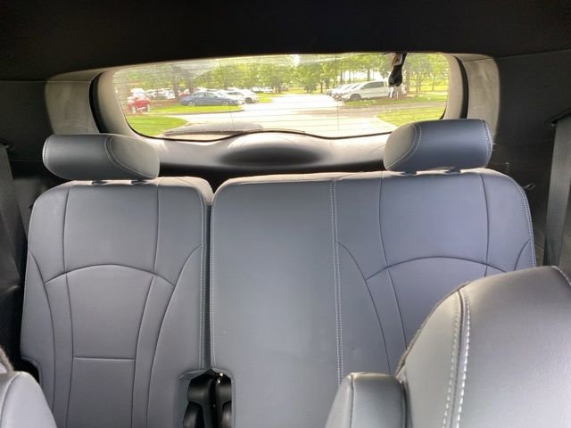Used 2023 Buick Enclave Essence w/ Experience Buick Package AWD/4WD image 17