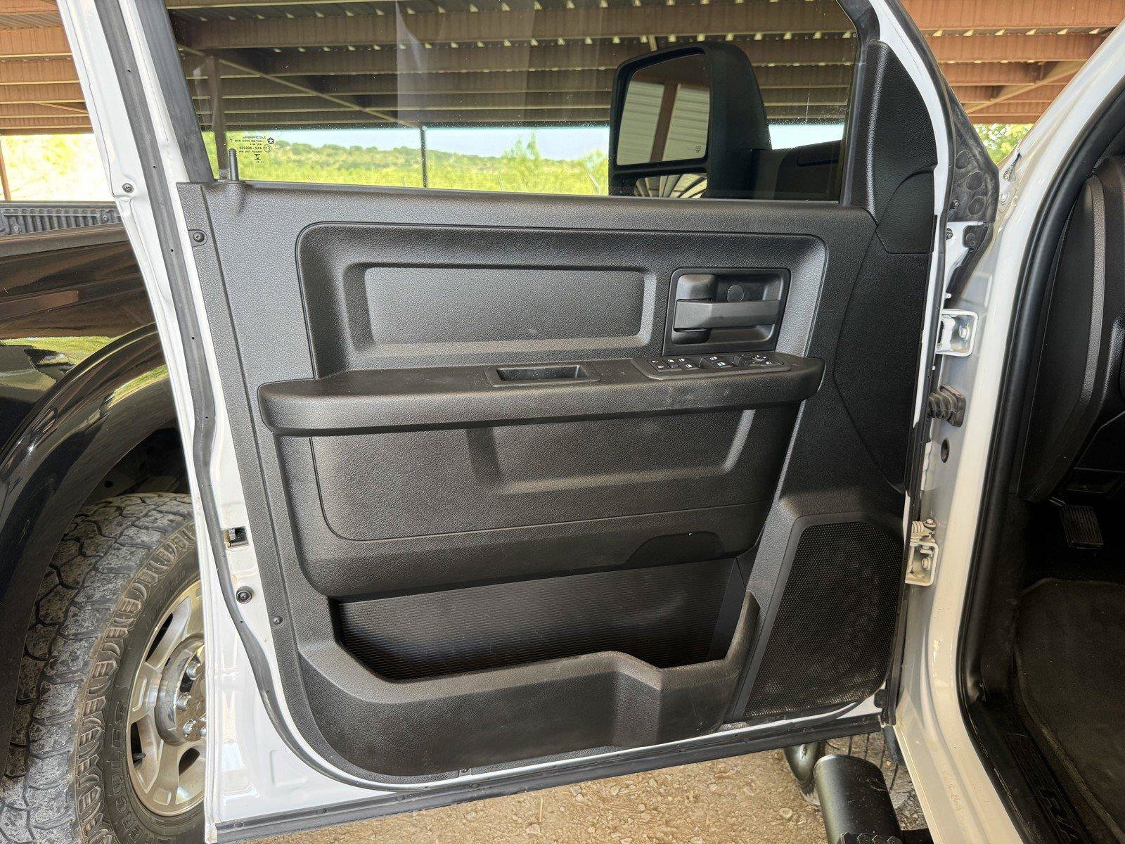 Used 2025 RAM 3500 Tradesman AWD/4WD image 26