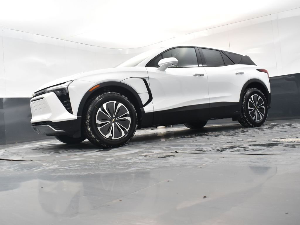 New 2026 Chevrolet Blazer EV LT image 13