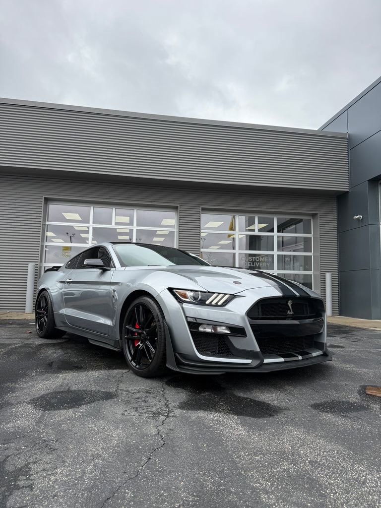 Used 2021 Ford Mustang Shelby GT500 w/ Technology Package image 3