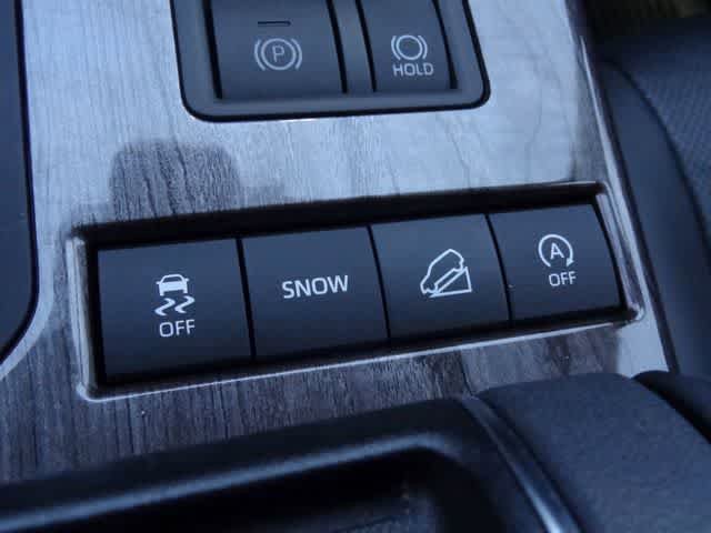 Used 2021 Toyota Highlander Limited AWD/4WD image 12