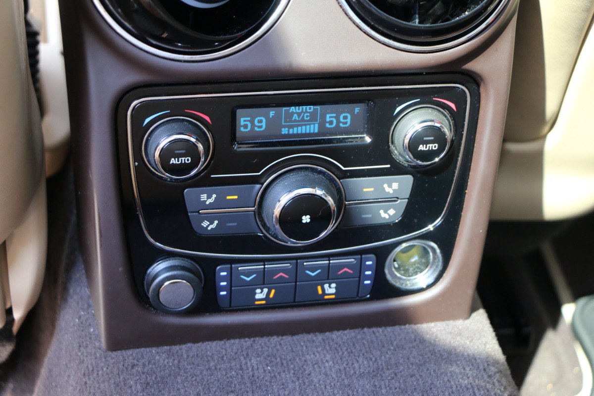 Used 2018 Jaguar XJ Supercharged RWD image 35