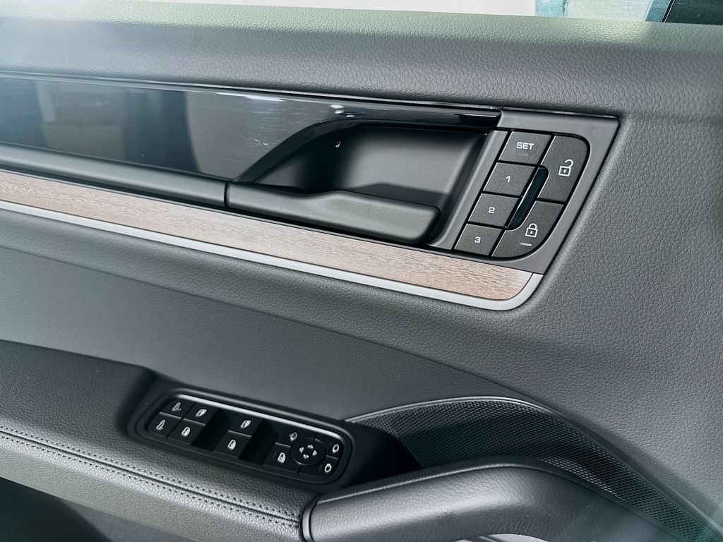 New 2026 Porsche Cayenne AWD/4WD image 20