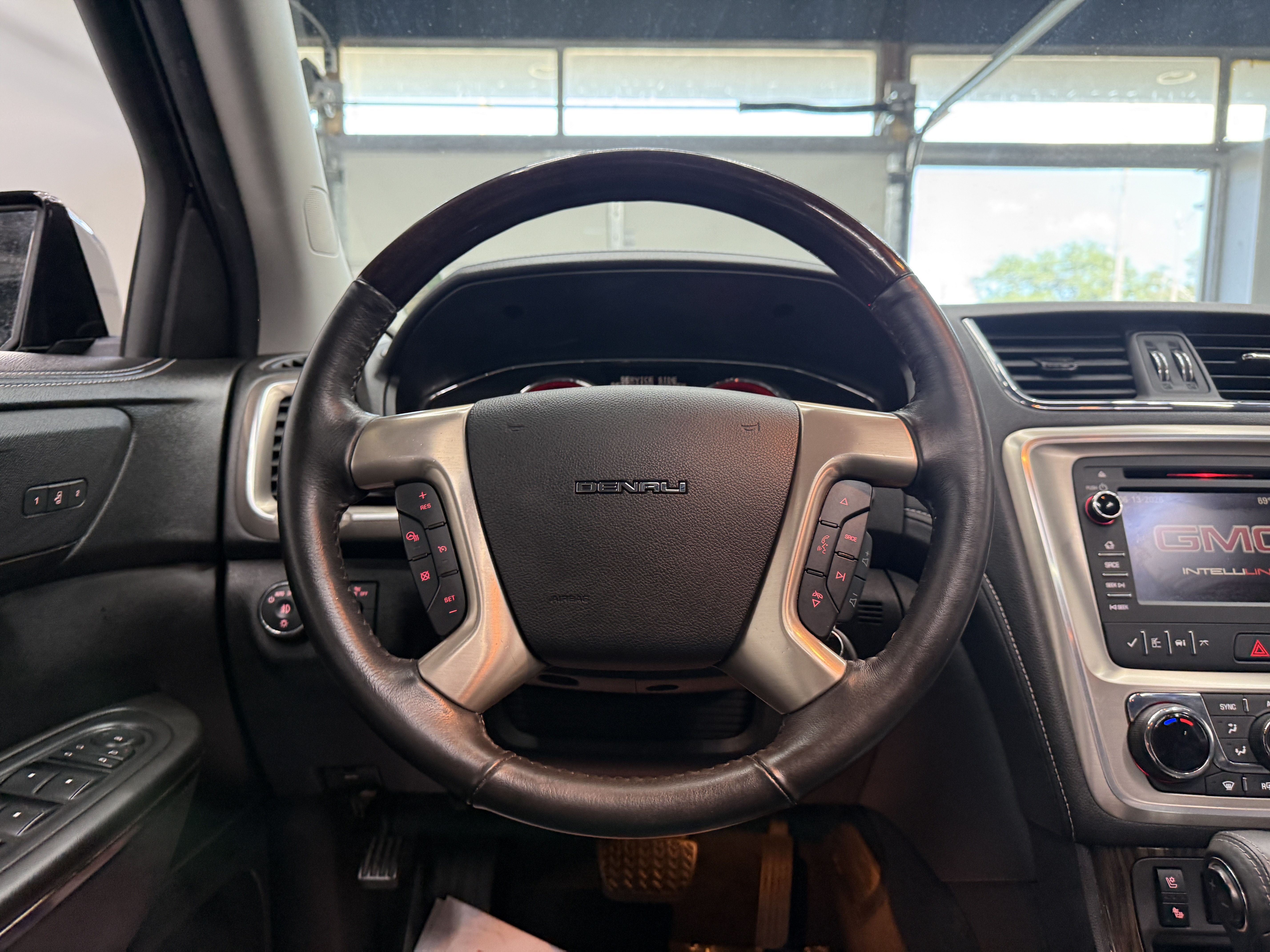 Used 2016 GMC Acadia Denali AWD/4WD image 17