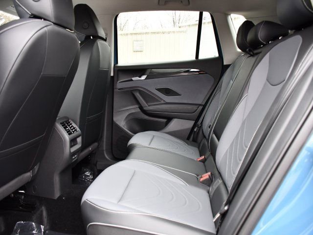 New 2026 Volkswagen Tiguan SE AWD/4WD image 16