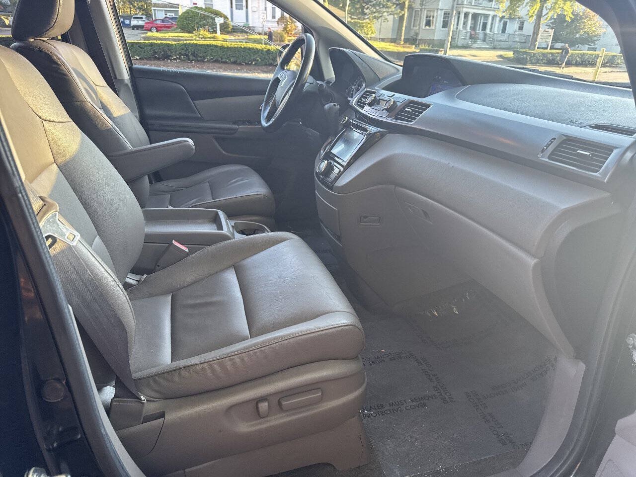 Used 2014 Honda Odyssey EX-L image 23