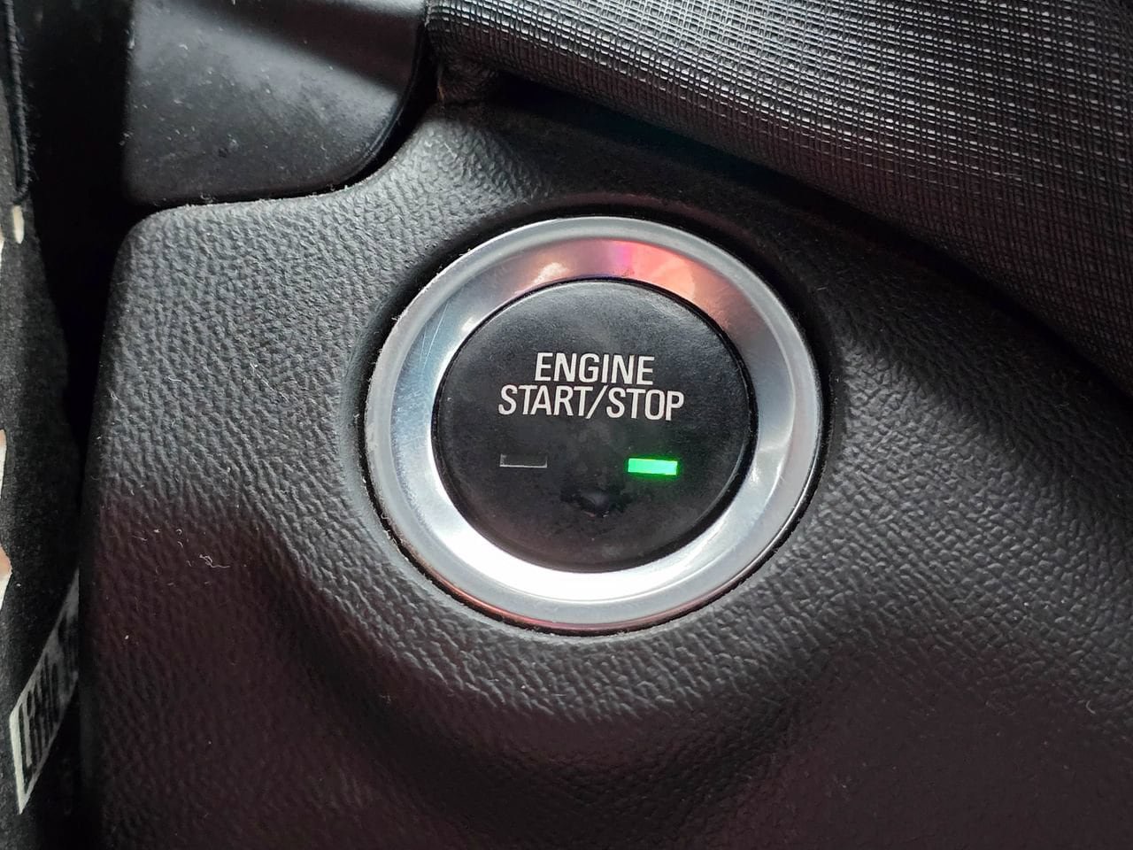 Used 2022 Chevrolet Equinox RS w/ LPO, Floor Liner Package FWD image 18