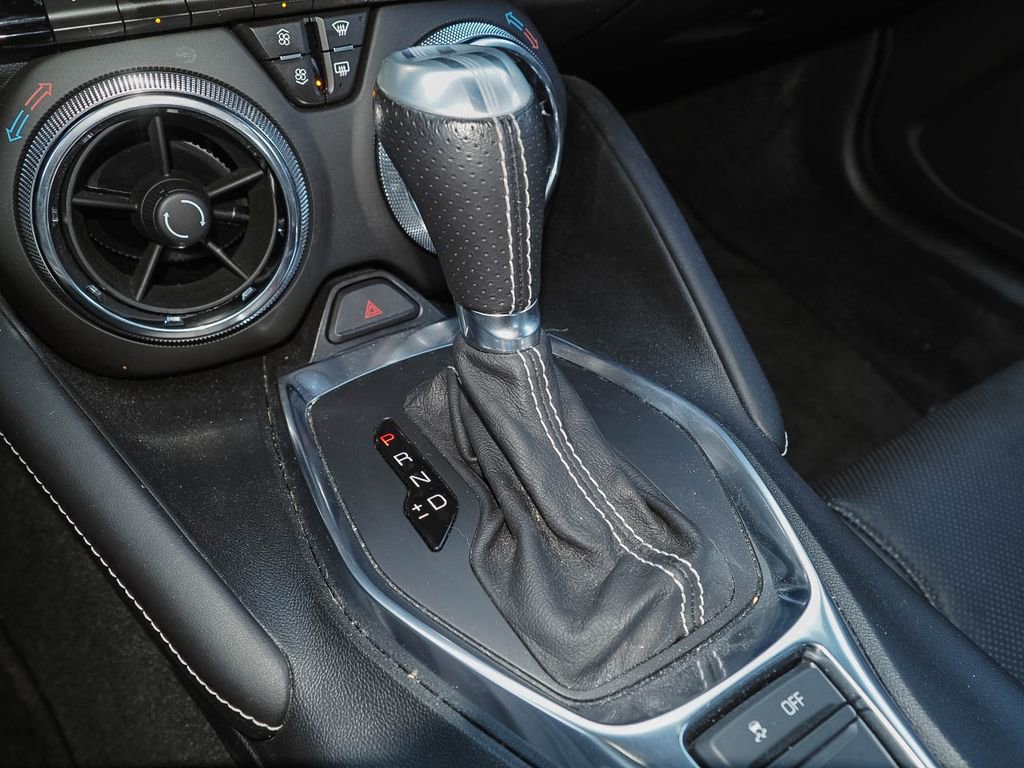 Used 2018 Chevrolet Camaro SS RWD image 10