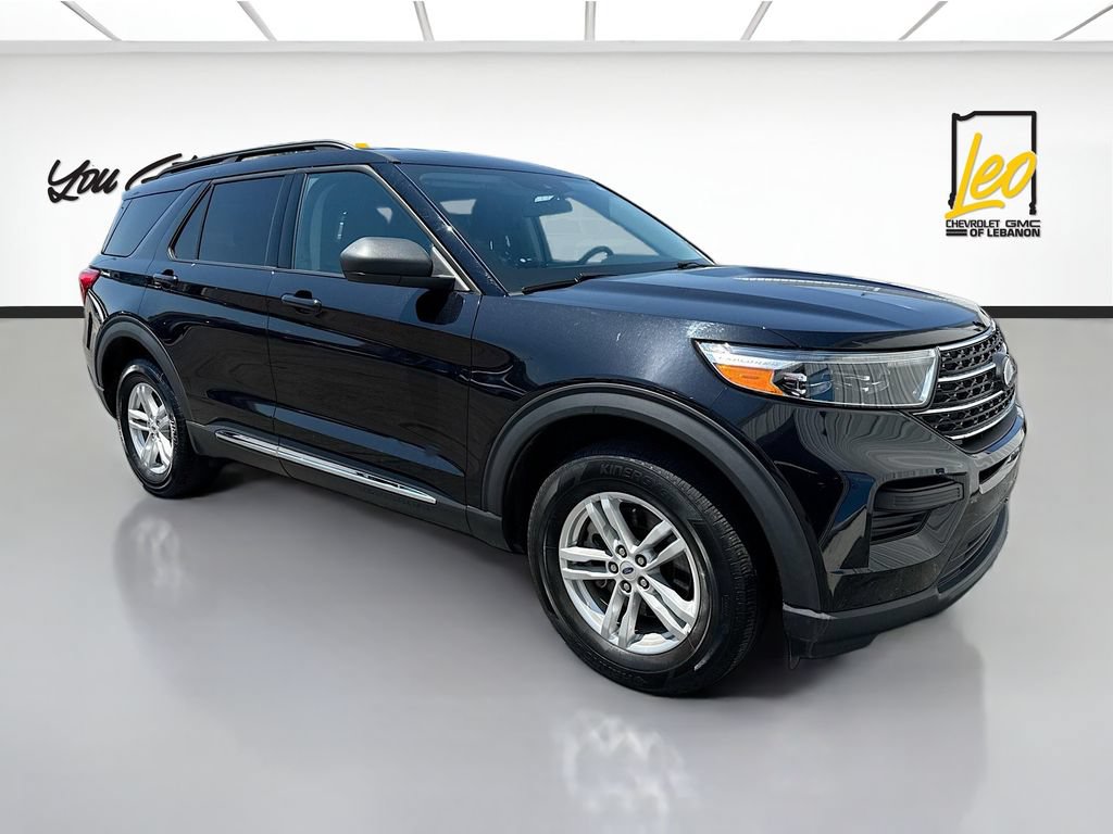 Used 2022 Ford Explorer XLT AWD/4WD image 3