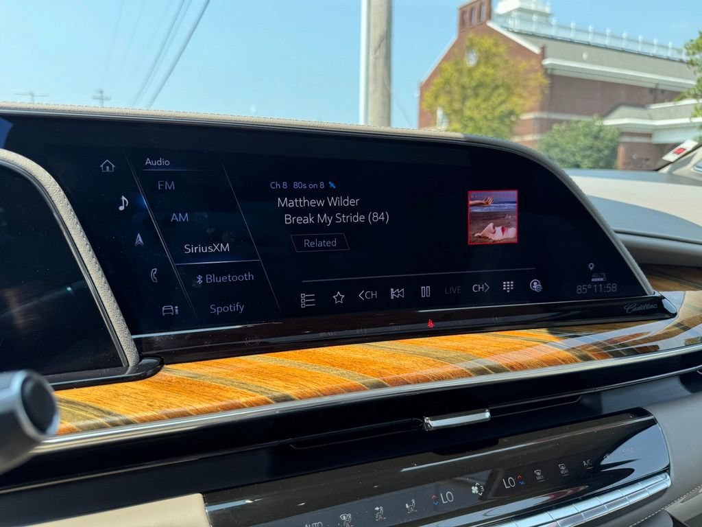 Certified 2023 Cadillac Escalade Premium Luxury Platinum w/ Heavy-Duty Trailer Package AWD/4WD image 26