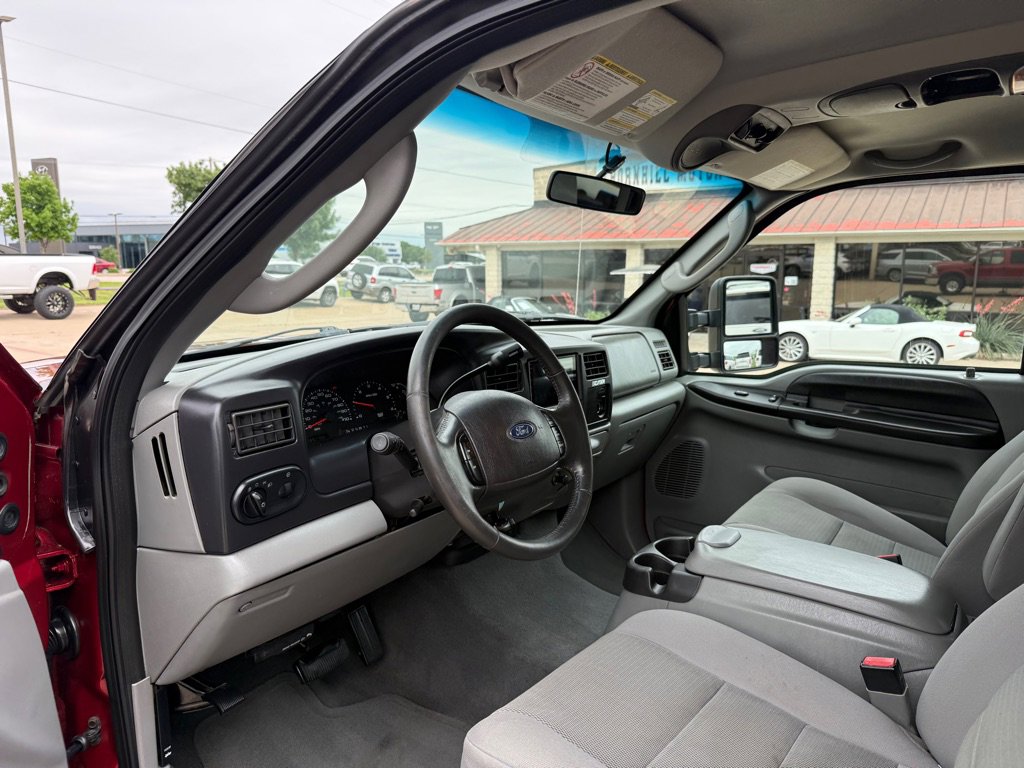 Used 2005 Ford Excursion XLT AWD/4WD image 13