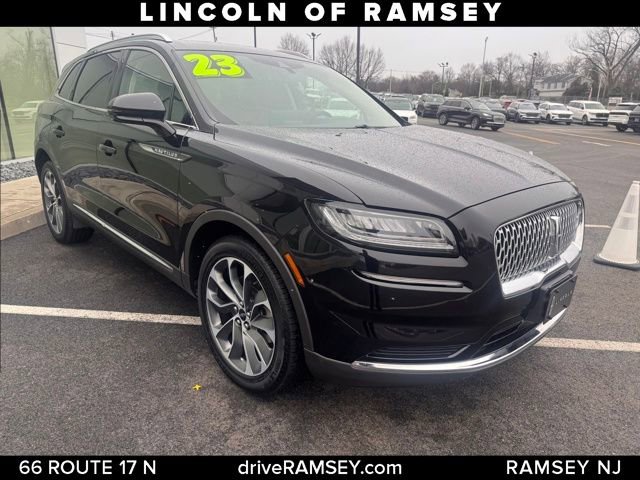Used 2023 Lincoln Nautilus Reserve image 9