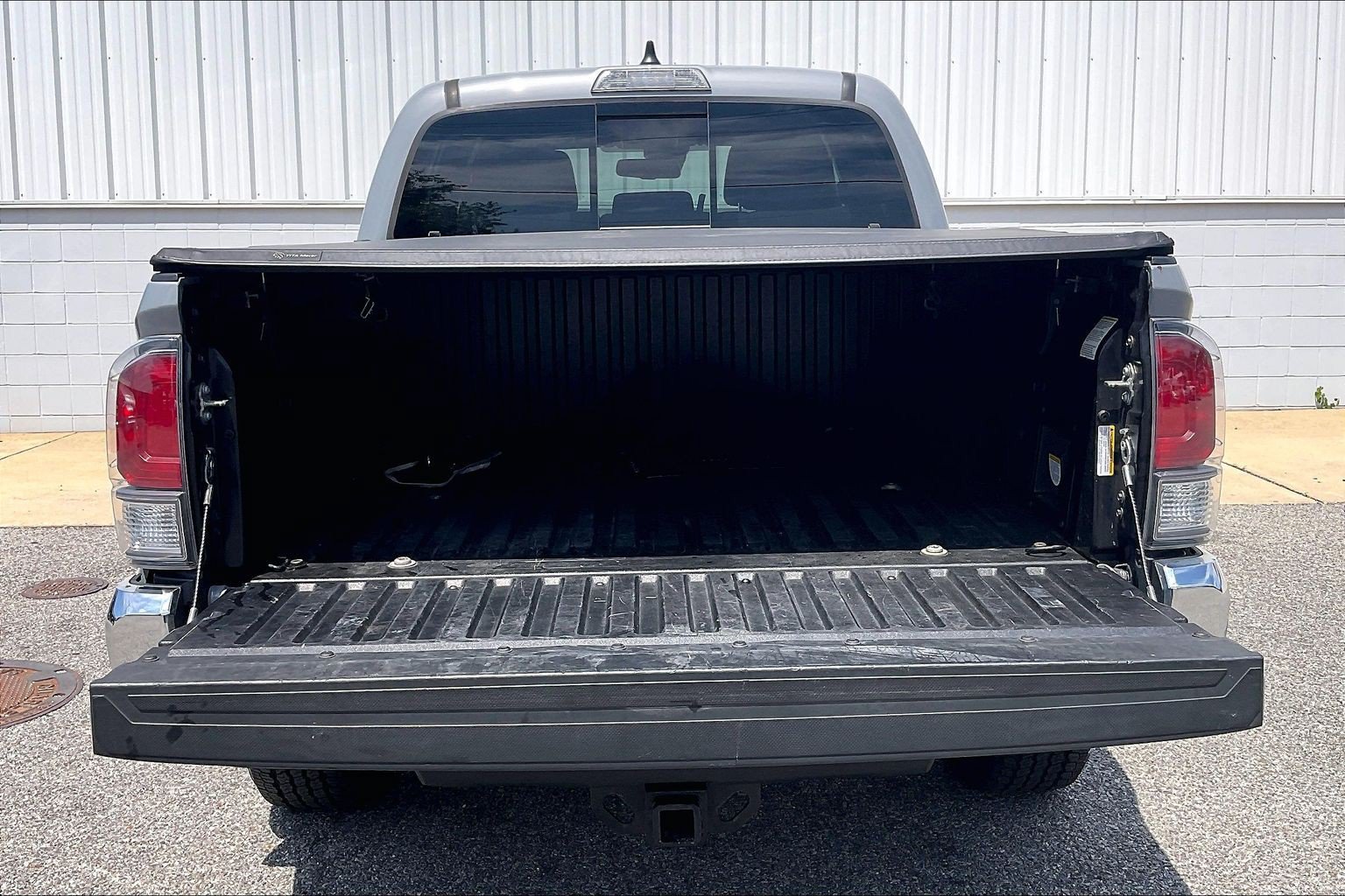 Used 2021 Toyota Tacoma TRD Off-Road AWD/4WD image 40