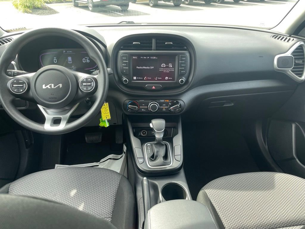 Certified 2024 Kia Soul LX w/ Option Group 015 FWD image 23